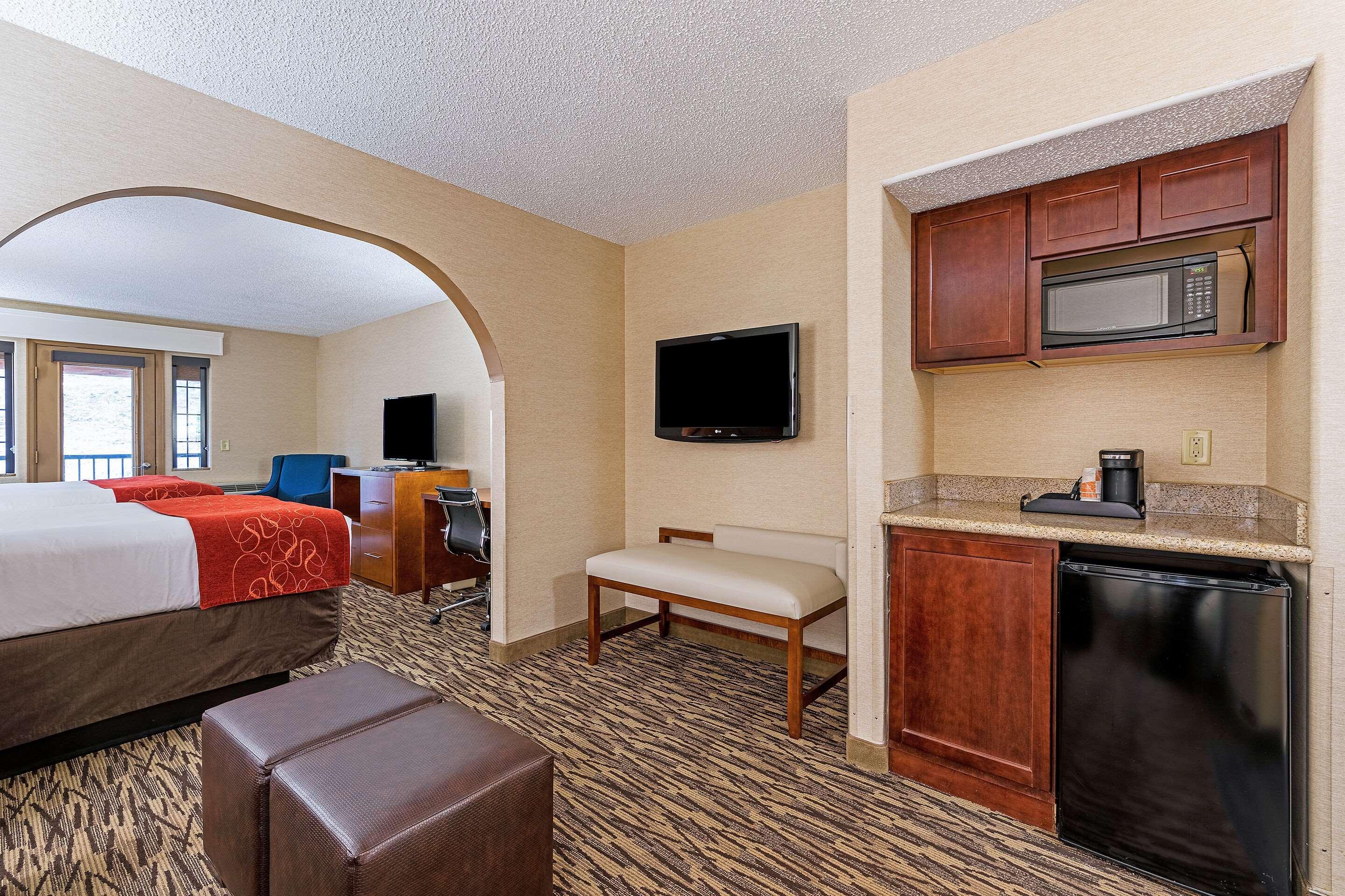Comfort Suites Golden West On Evergreen Parkway Extérieur photo