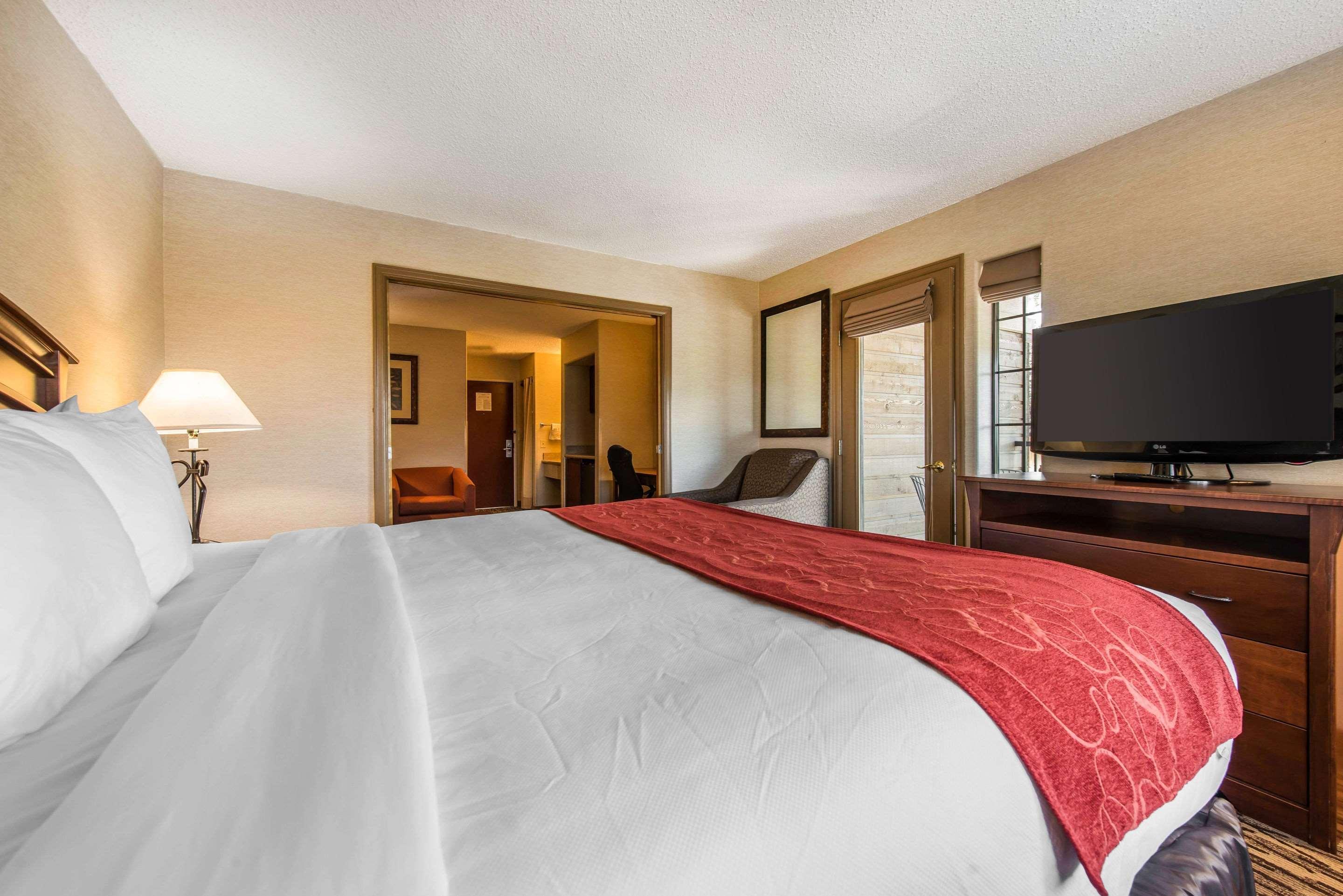 Comfort Suites Golden West On Evergreen Parkway Extérieur photo